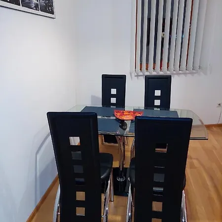 Lara čeladná * Kunčice pod Ondřejníkem